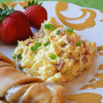 Creamy-Scrambled-Eggs-with-Ham