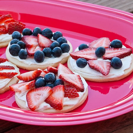 Red, White, and Blueberry Cookie Tarts | Real Mom Kitchen